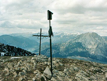 Cim del Cap de Llitzet (o de la Gallina Pelada, 2320 m). 